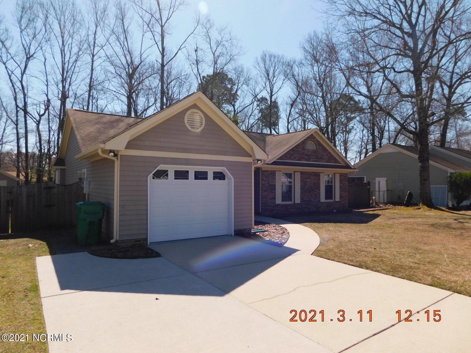 180 Raintree Circle Jacksonville, NC 28540 - Photo 3 of 20 DSCN3904