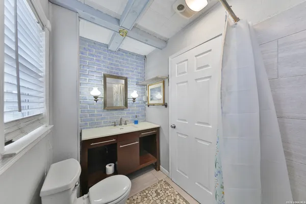 $1,125 | 106 Waugh Street, San Antonio, TX 78223