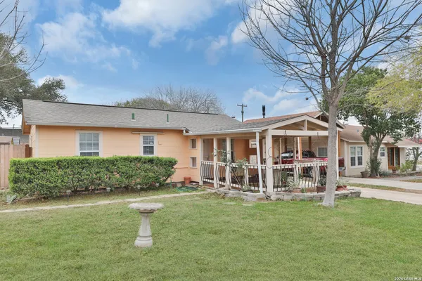 $1,125 | 106 Waugh Street, San Antonio, TX 78223