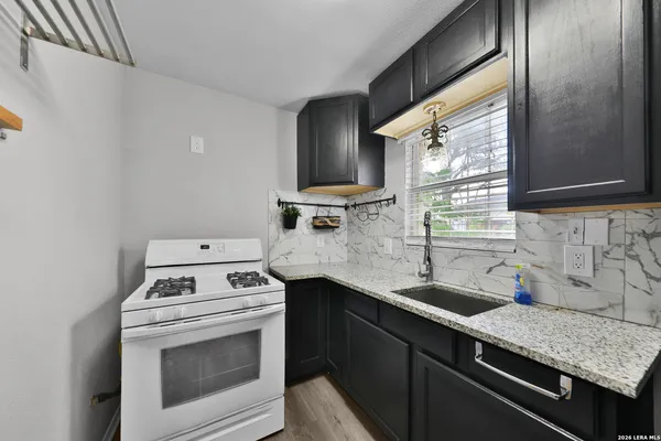 $1,125 | 106 Waugh Street, San Antonio, TX 78223