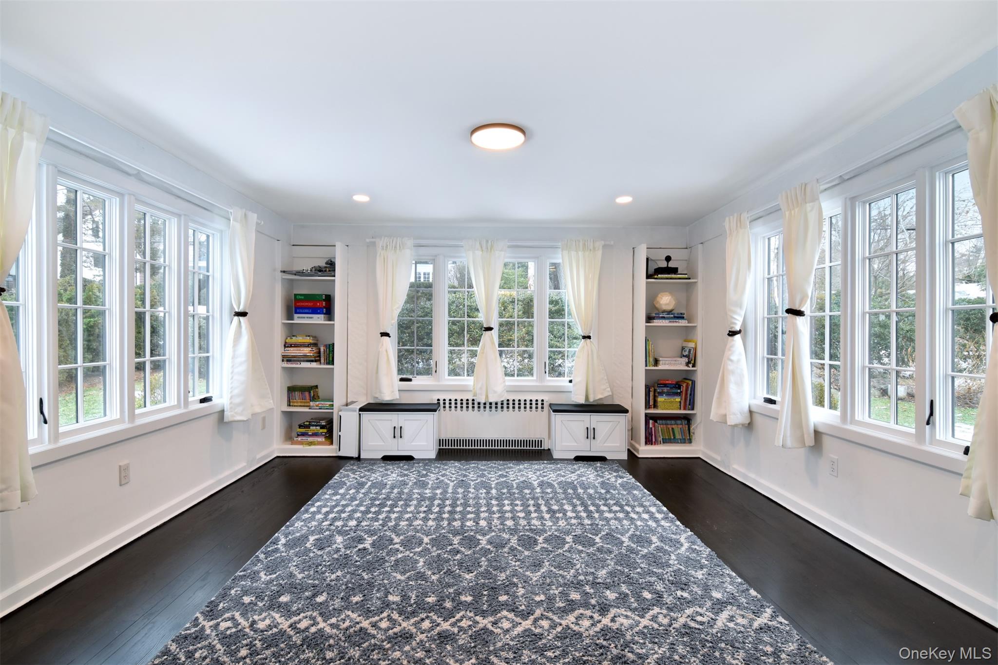 30 Locust Lane Bronxville, NY 10708 - Photo 5 of 28