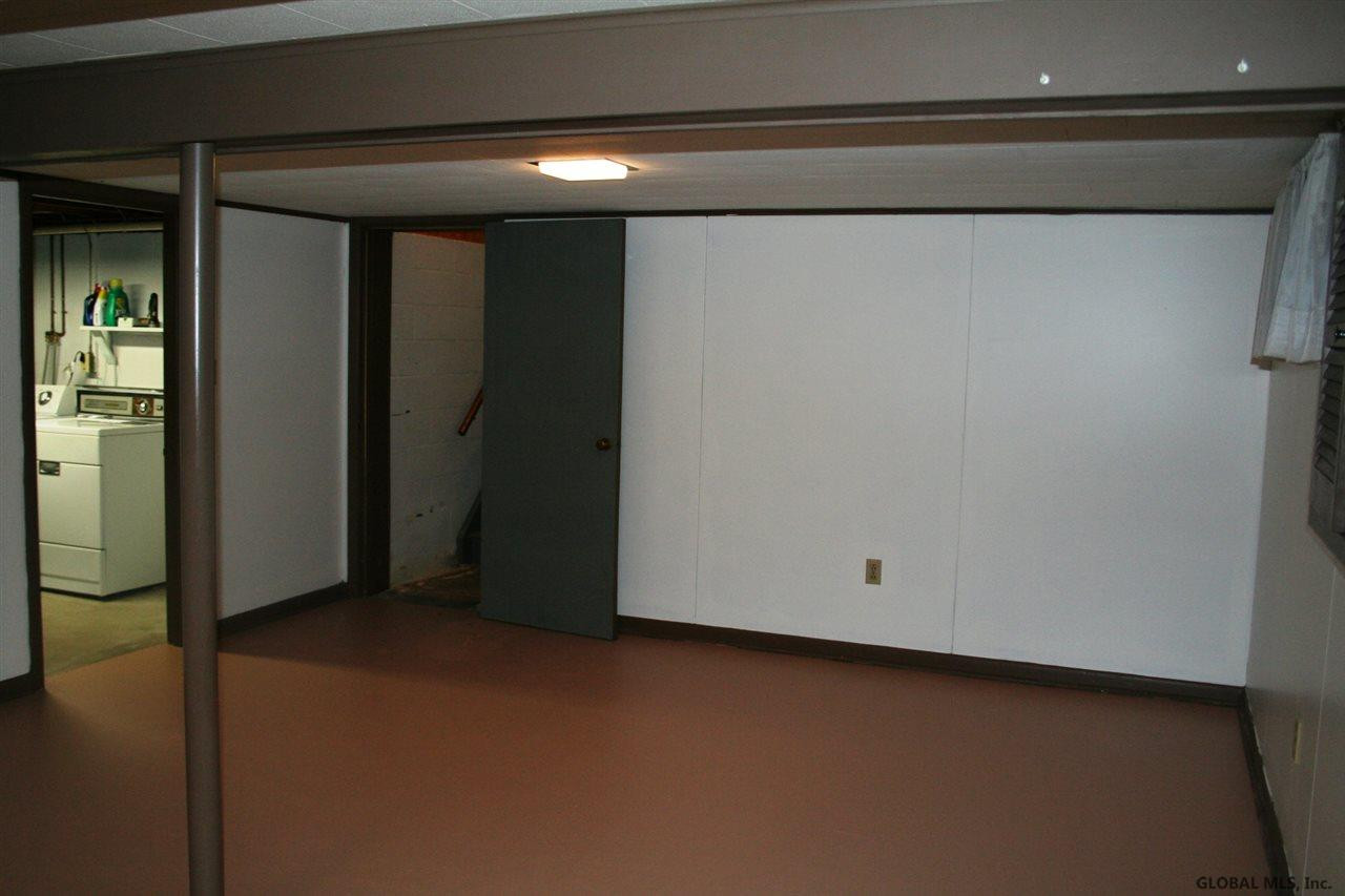 34 Carson Road Bethlehem, NY 12054 - Photo 12 of 16 Photo 12