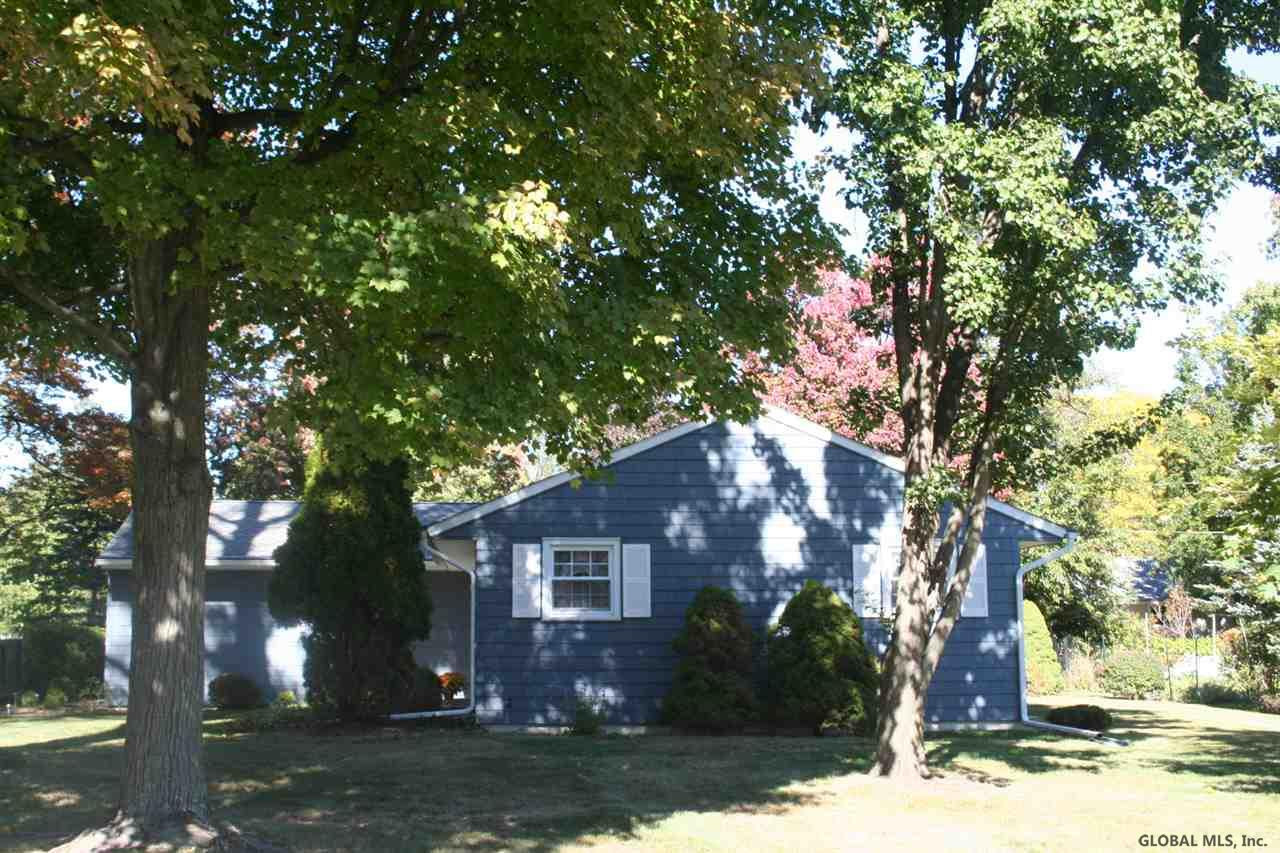 34 Carson Road Bethlehem, NY 12054 - Photo 2 of 16 Photo 2