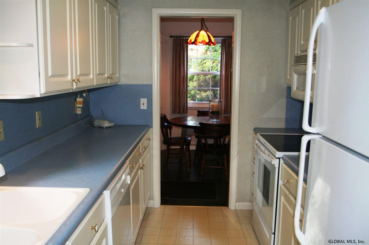 34 Carson Road Bethlehem, NY 12054 - Photo 5 of 16 Photo 5