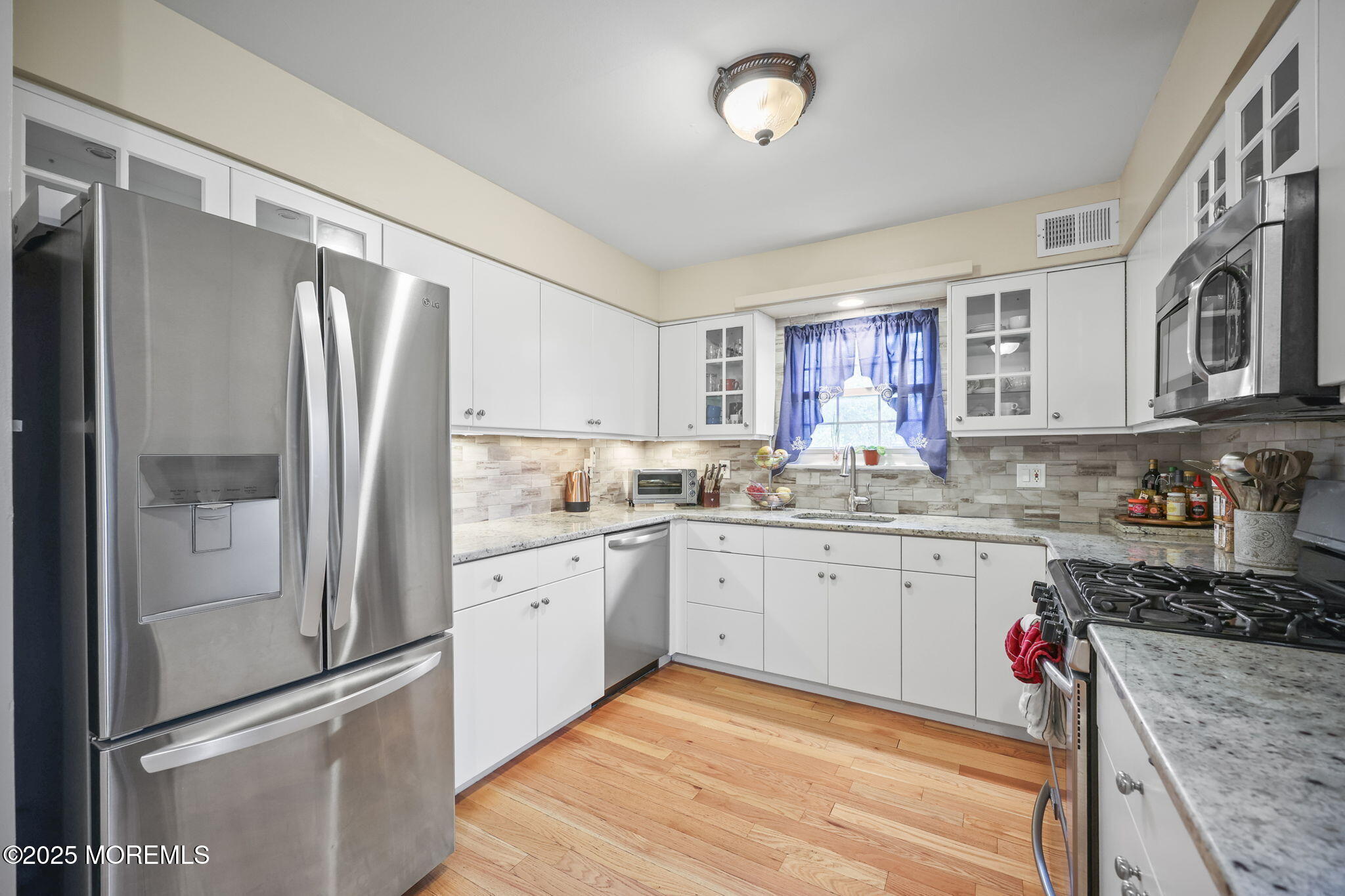 16 Peachstone Road Howell, NJ 07731 - Photo 9 of 27 10-web-or-mls-LPM_2342