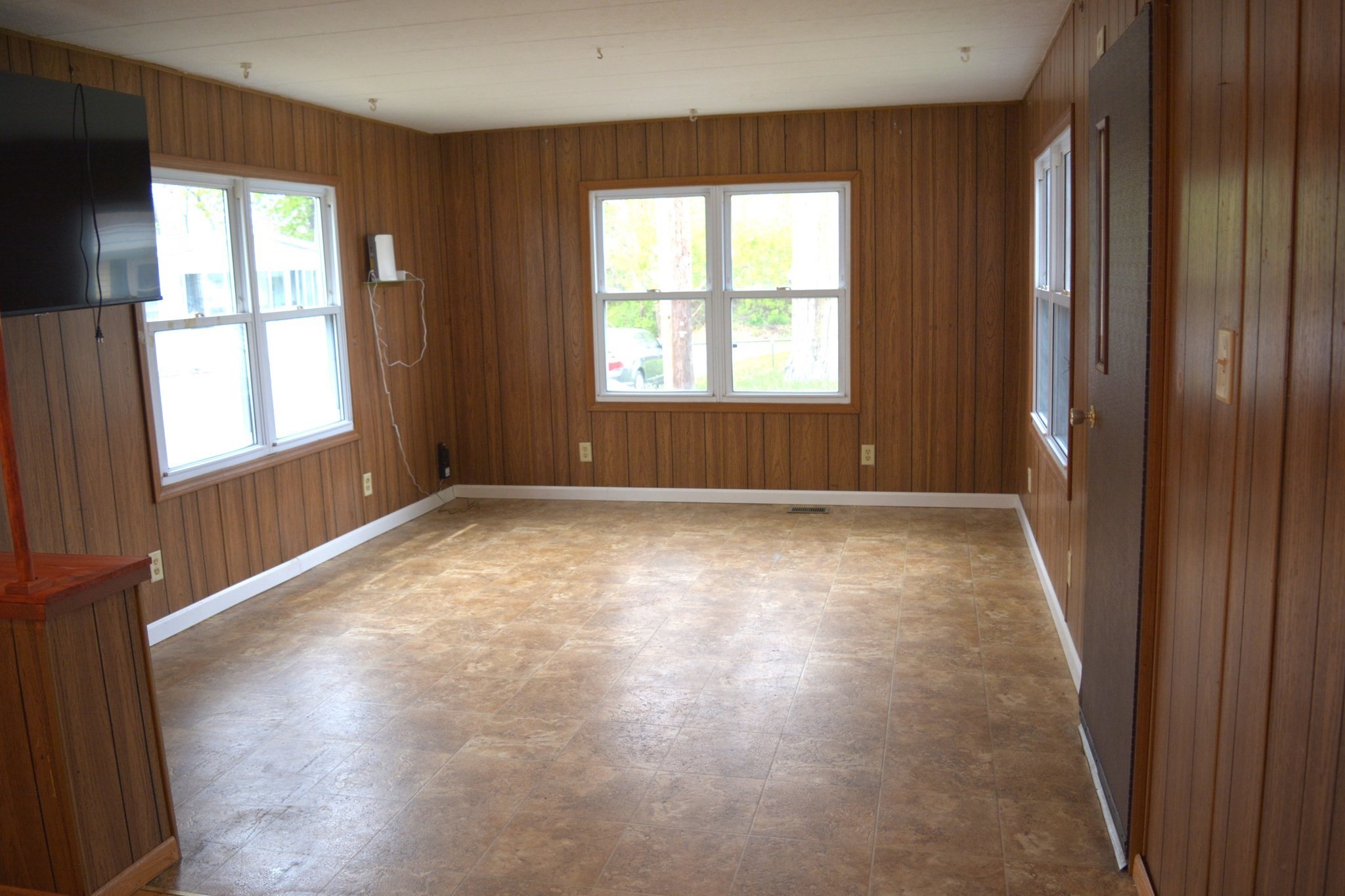 189 Springfield Road, Unit 13 Westfield, MA 01085 - Photo 15 of 31 Gallery Image 15