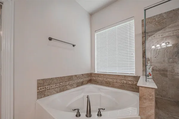 $3,600 | 28314 Calaveras Lake Drive, Spring, TX 77386