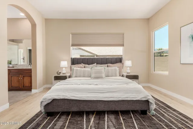 $725,000 | 180 North Mondel Drive, Gilbert, AZ 85233