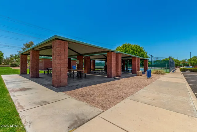 $725,000 | 180 North Mondel Drive, Gilbert, AZ 85233