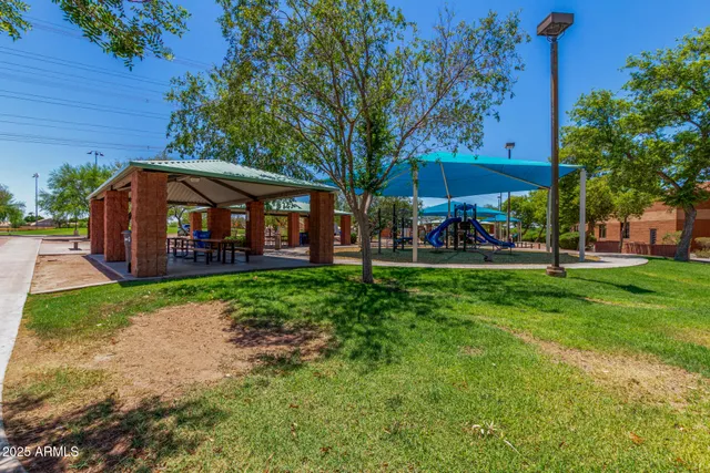 $725,000 | 180 North Mondel Drive, Gilbert, AZ 85233