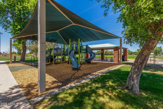 $725,000 | 180 North Mondel Drive, Gilbert, AZ 85233