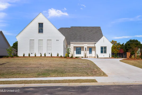 $880,000 | 214 Parke Drive, Ridgeland, MS 39157