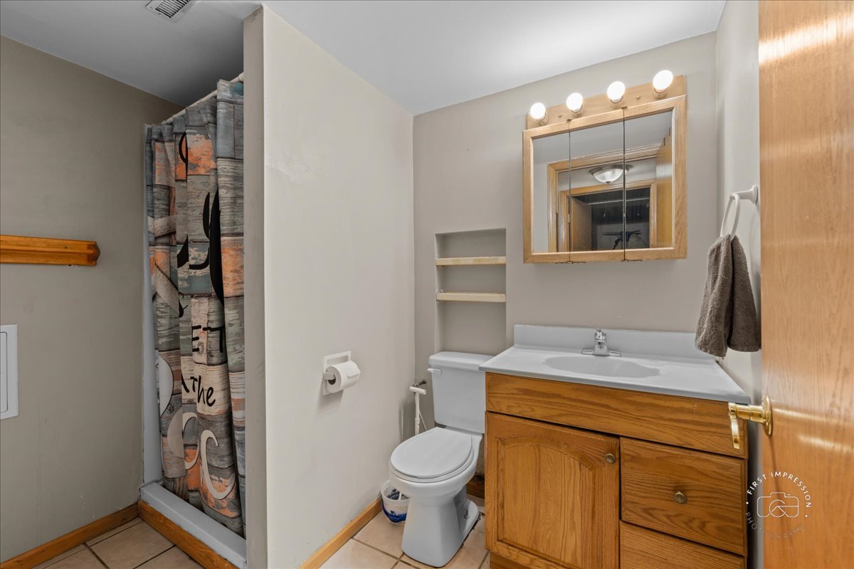 335 Silver Street Elgin, IL 60123 - Photo 12 of 14