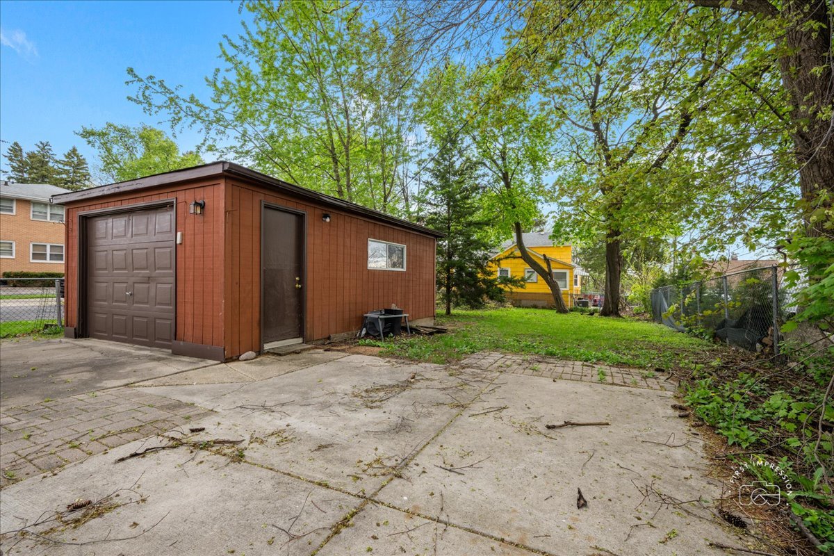 335 Silver Street Elgin, IL 60123 - Photo 13 of 14