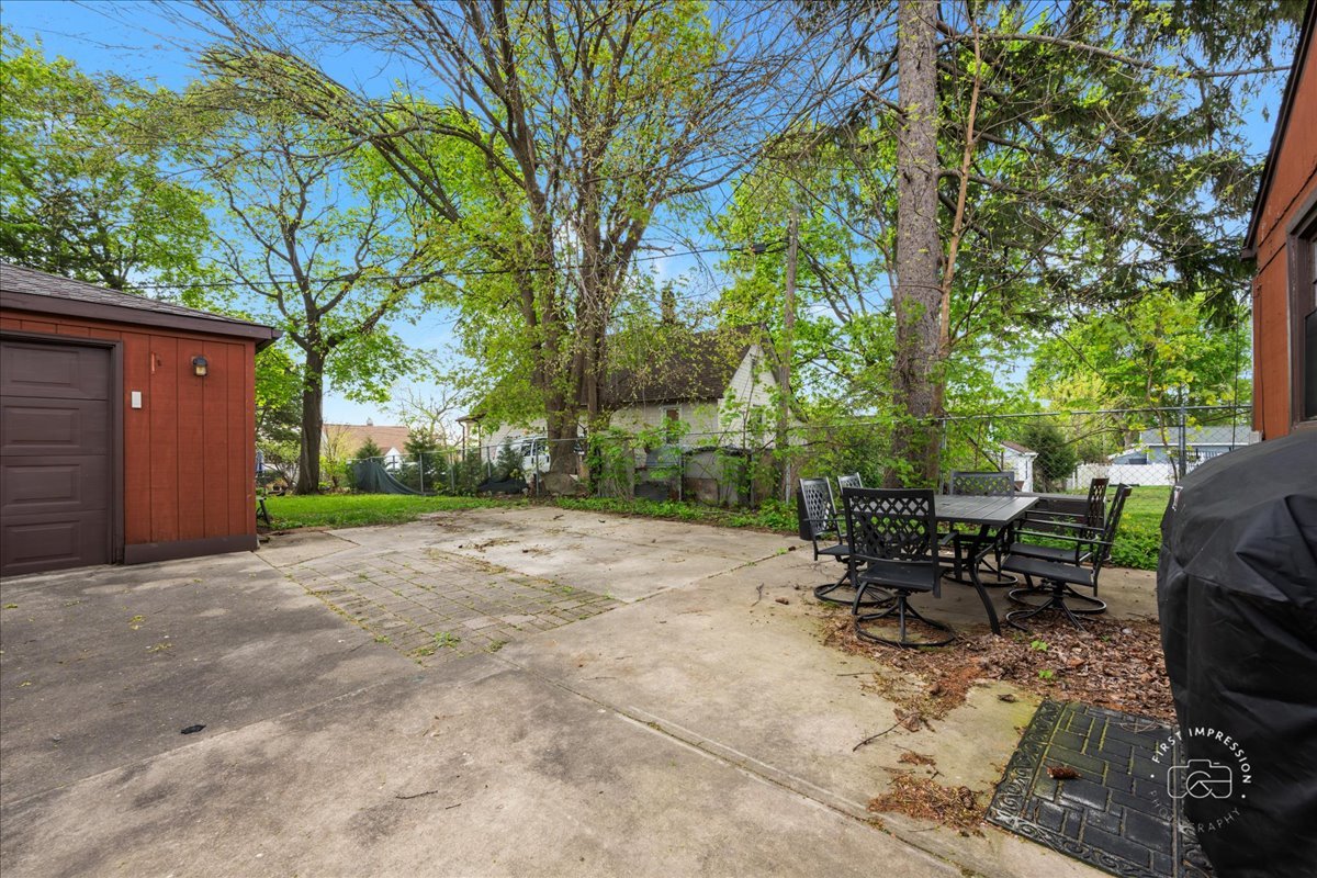 335 Silver Street Elgin, IL 60123 - Photo 14 of 14