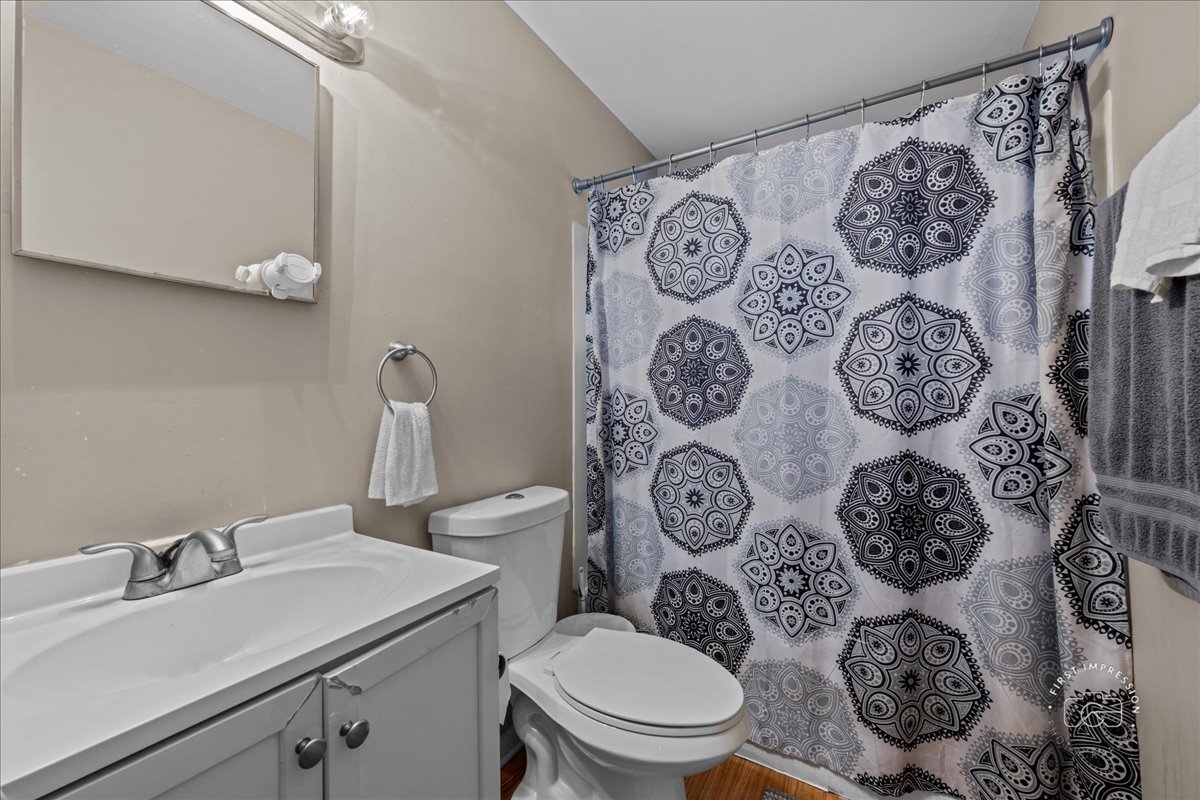 335 Silver Street Elgin, IL 60123 - Photo 9 of 14