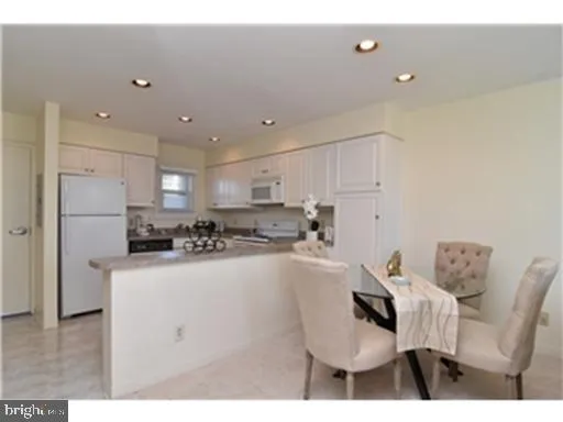 $1,712 | 1 Virginia Avenue, Unit 202, Rehoboth Beach, DE 19971