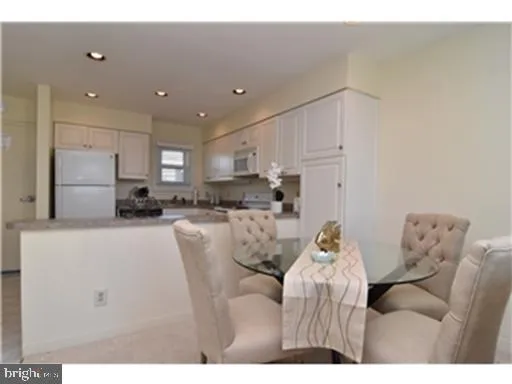 $1,712 | 1 Virginia Avenue, Unit 202, Rehoboth Beach, DE 19971