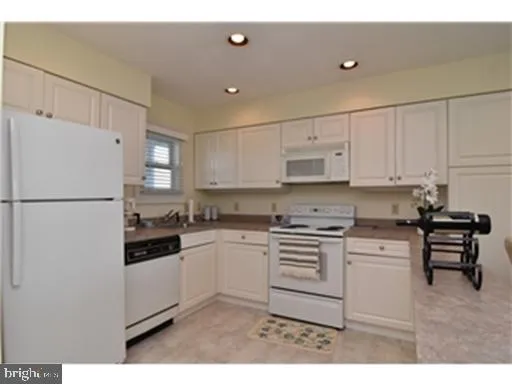 $1,712 | 1 Virginia Avenue, Unit 202, Rehoboth Beach, DE 19971