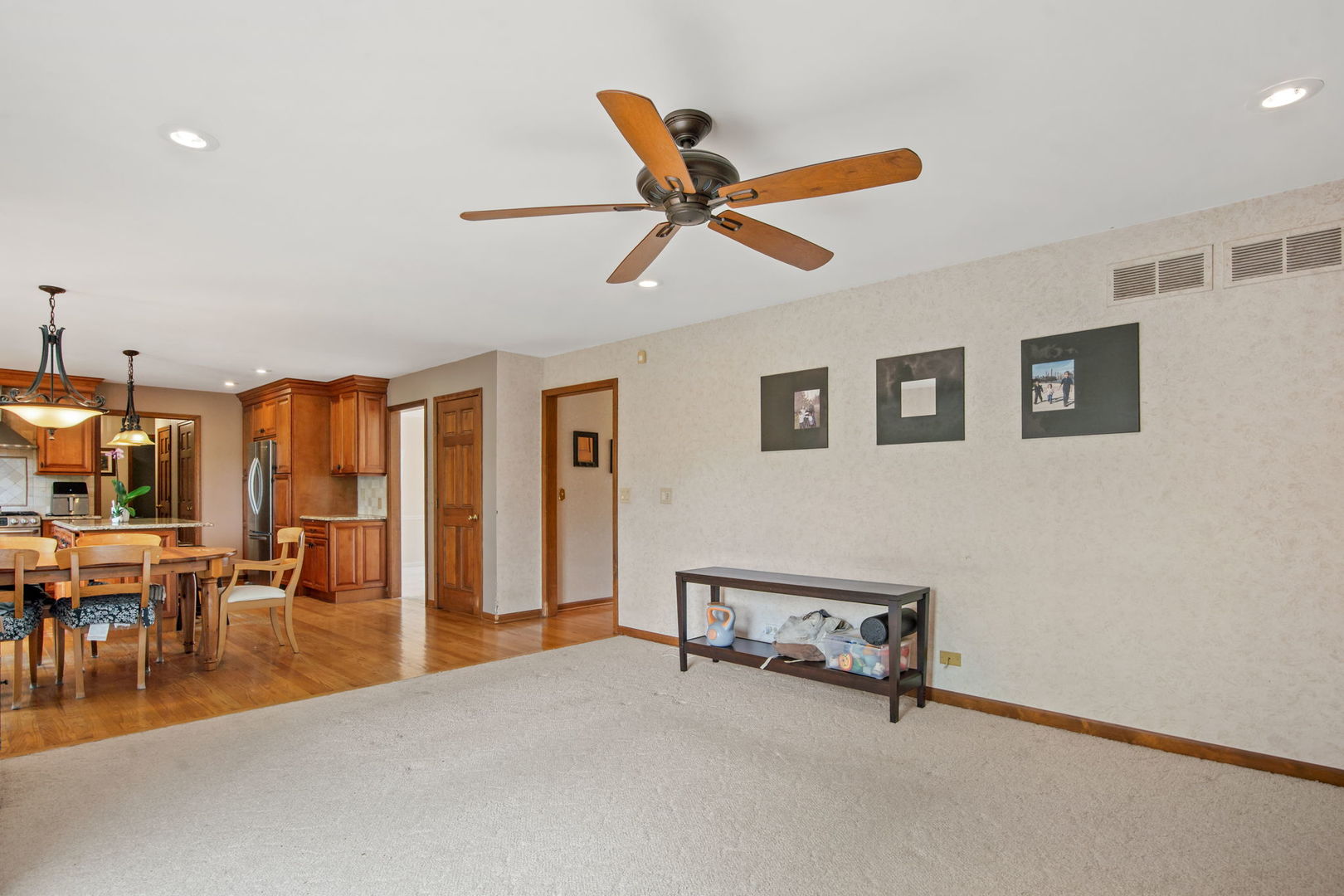 39W118 Baert Road St. Charles, IL 60175 - Photo 17 of 33