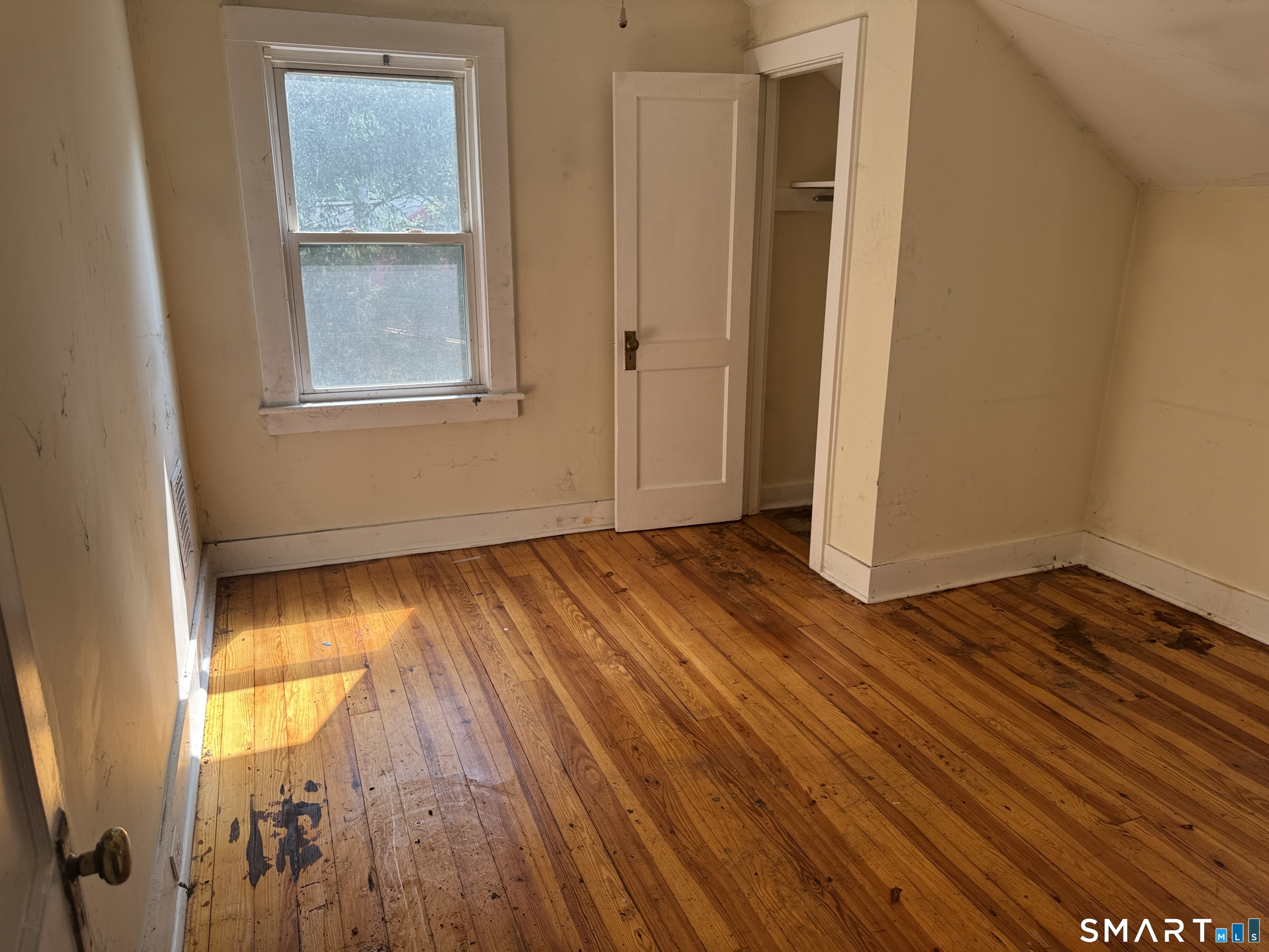 829 Racebrook Road Orange, CT 06477 - Photo 12 of 30 Gallery Image 12
