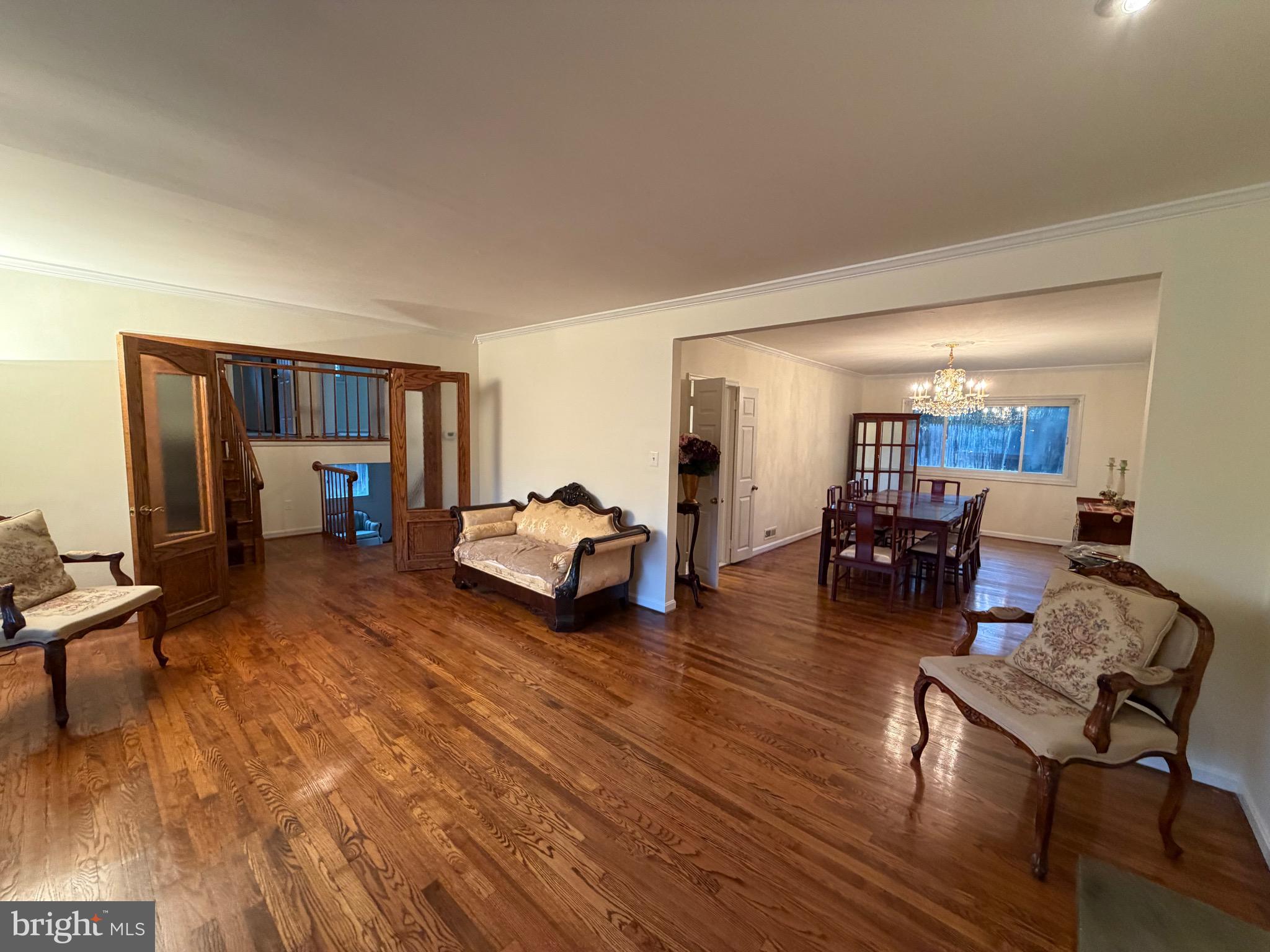3808 Franconia Road Alexandria, VA 22310 - Photo 3 of 20 Living room