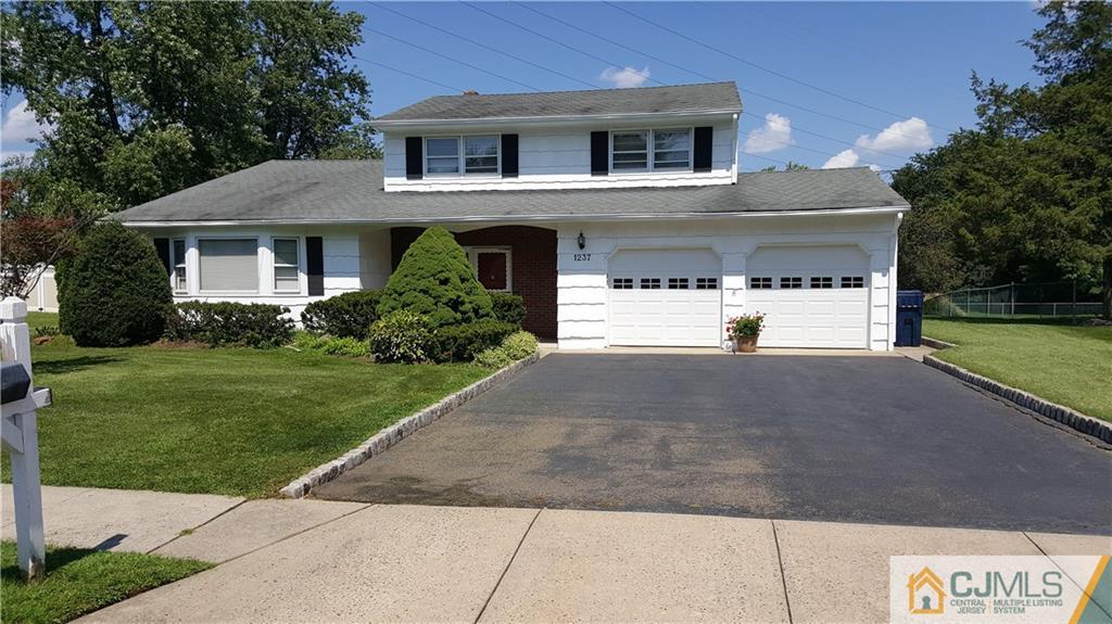 1237 Carlisle Road North Brunswick, NJ 08902 - Photo 1 of 20 Gallery Image 1