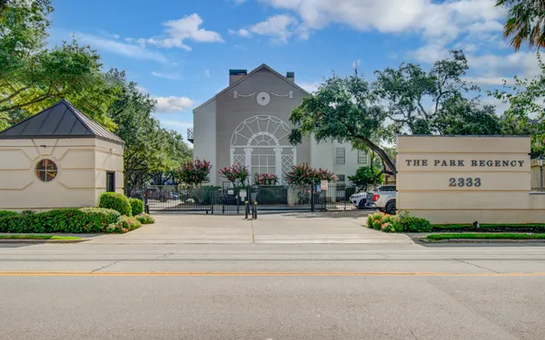 $175,000 | 2333 Bering Drive, Unit 116, Houston, TX 77057