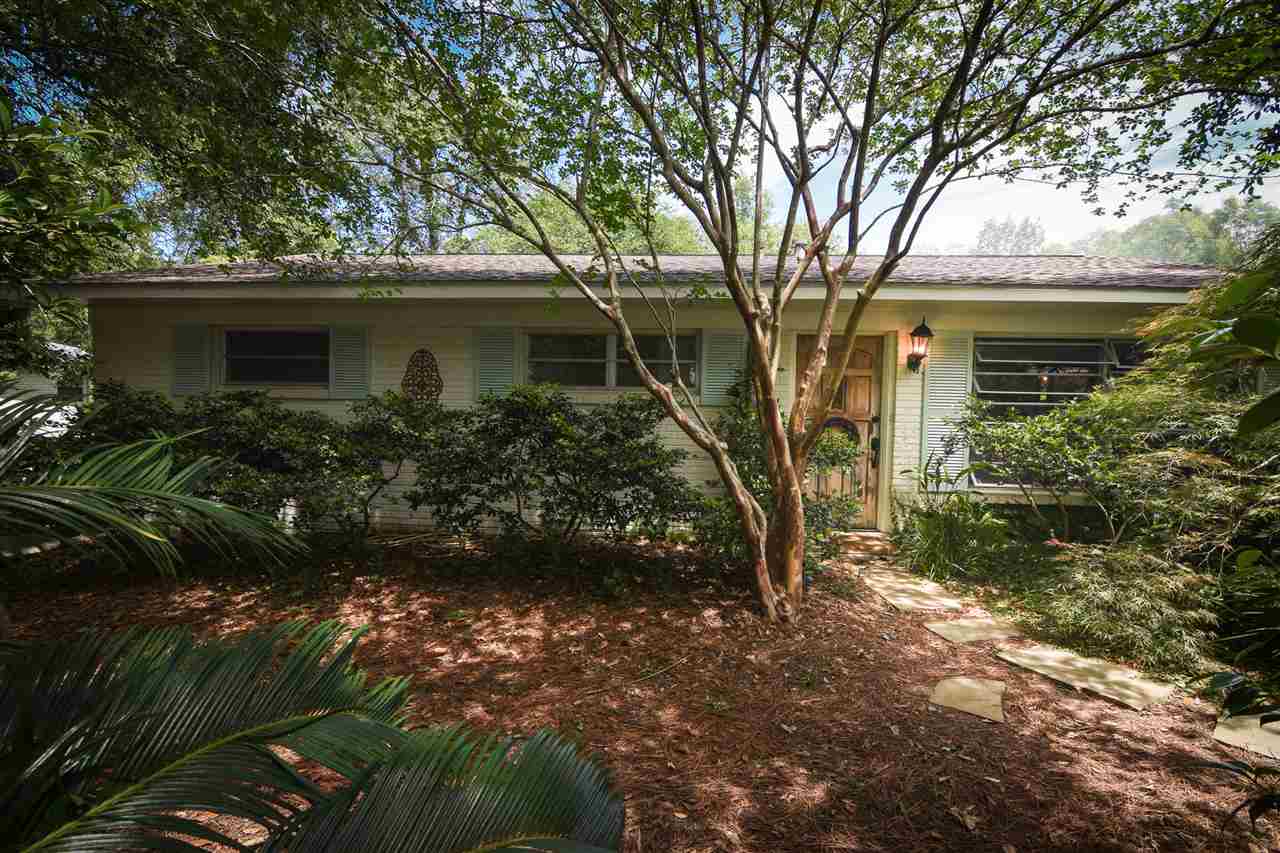 425 Jan Drive Fairhope, AL 36532 - Photo 2 of 21