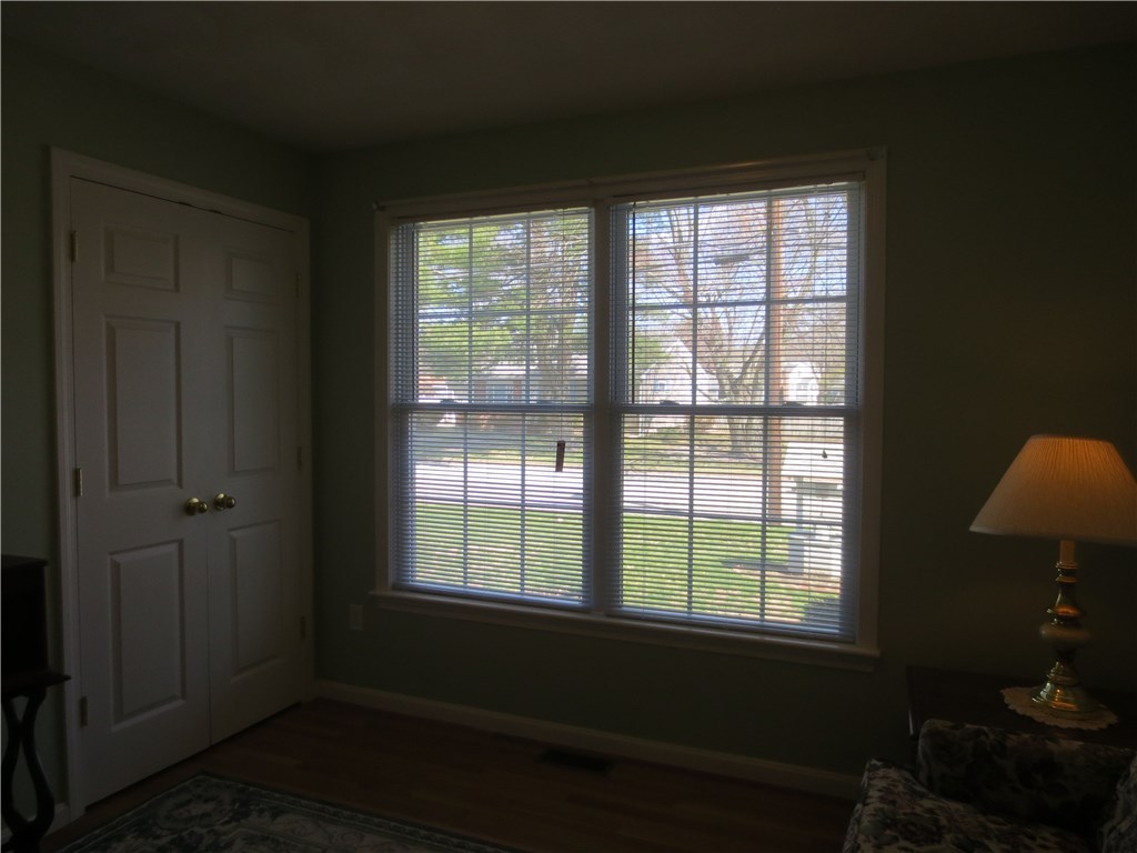 18 Macarthur Road Woonsocket, RI 02895 - Photo 15 of 28
