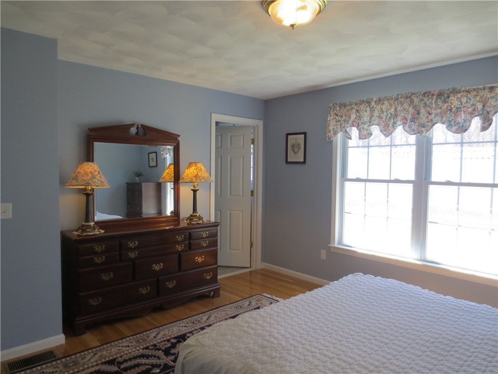 18 Macarthur Road Woonsocket, RI 02895 - Photo 24 of 28
