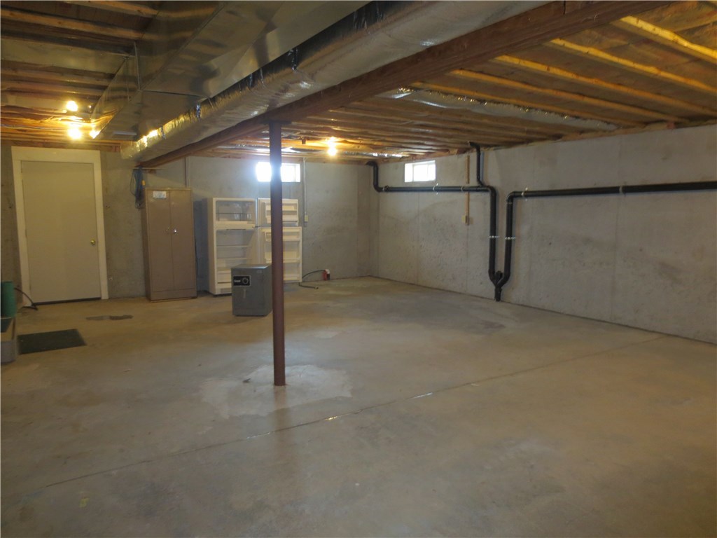 18 Macarthur Road Woonsocket, RI 02895 - Photo 27 of 28