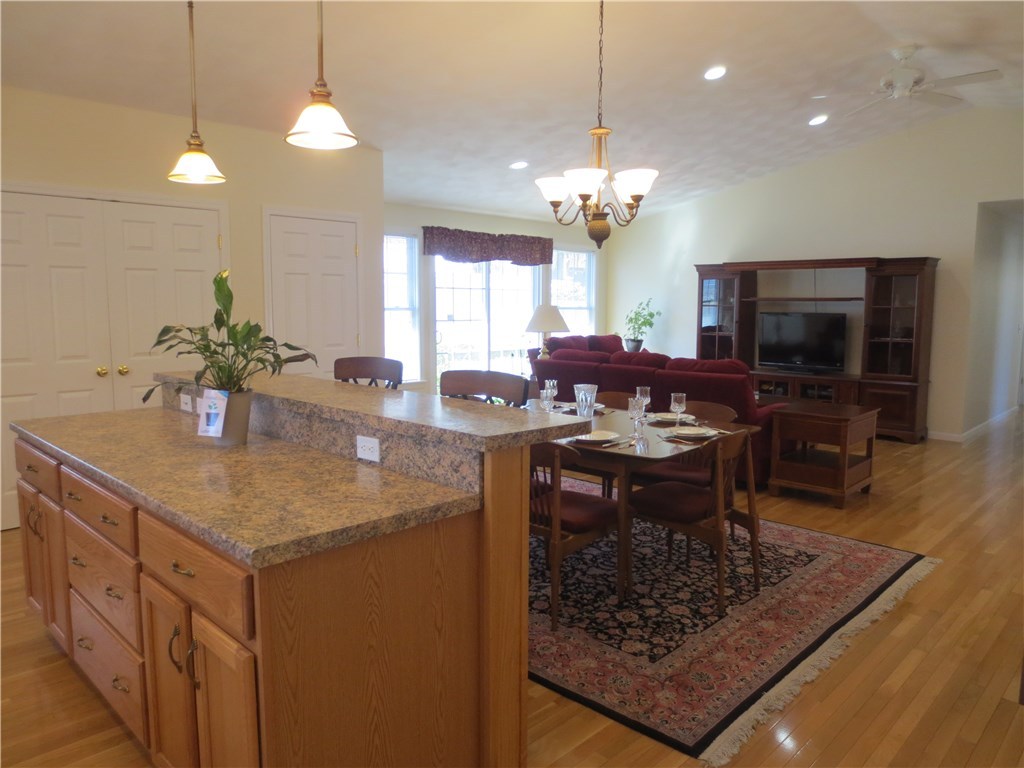 18 Macarthur Road Woonsocket, RI 02895 - Photo 9 of 28