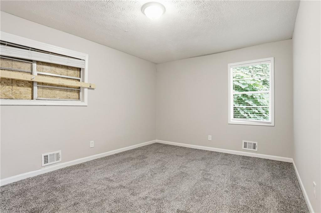 2370 Tiffany Circle Decatur, GA 30035 - Photo 19 of 39