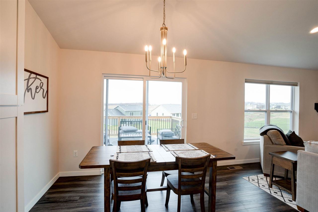 112 Ridgeway Drive Tiffin, IA 52340 - Photo 15 of 36 Gallery Image 15