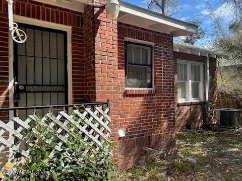 $1,140 | 678 Ivy Street, Jacksonville, FL 32206