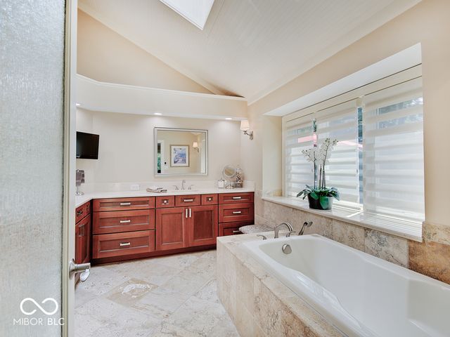 $1,375,000 | 8613 Seaward Lane, Indianapolis, IN 46256