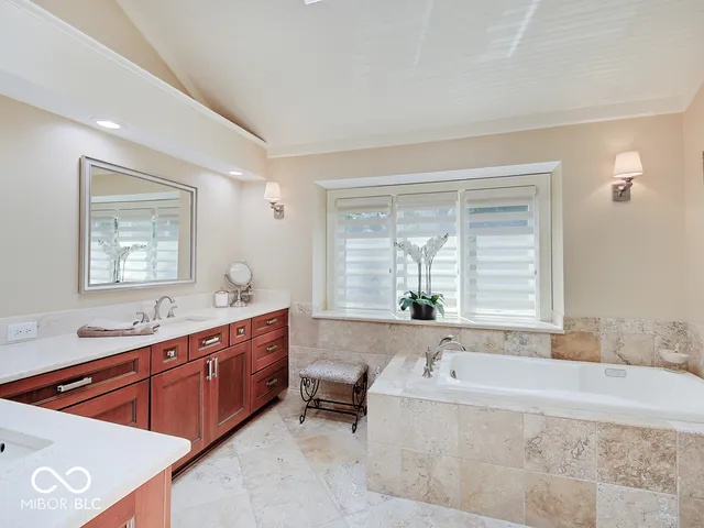 $1,375,000 | 8613 Seaward Lane, Indianapolis, IN 46256