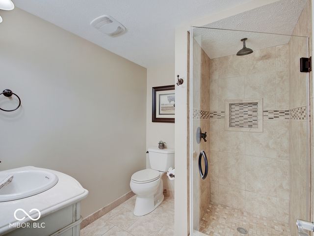 $1,375,000 | 8613 Seaward Lane, Indianapolis, IN 46256