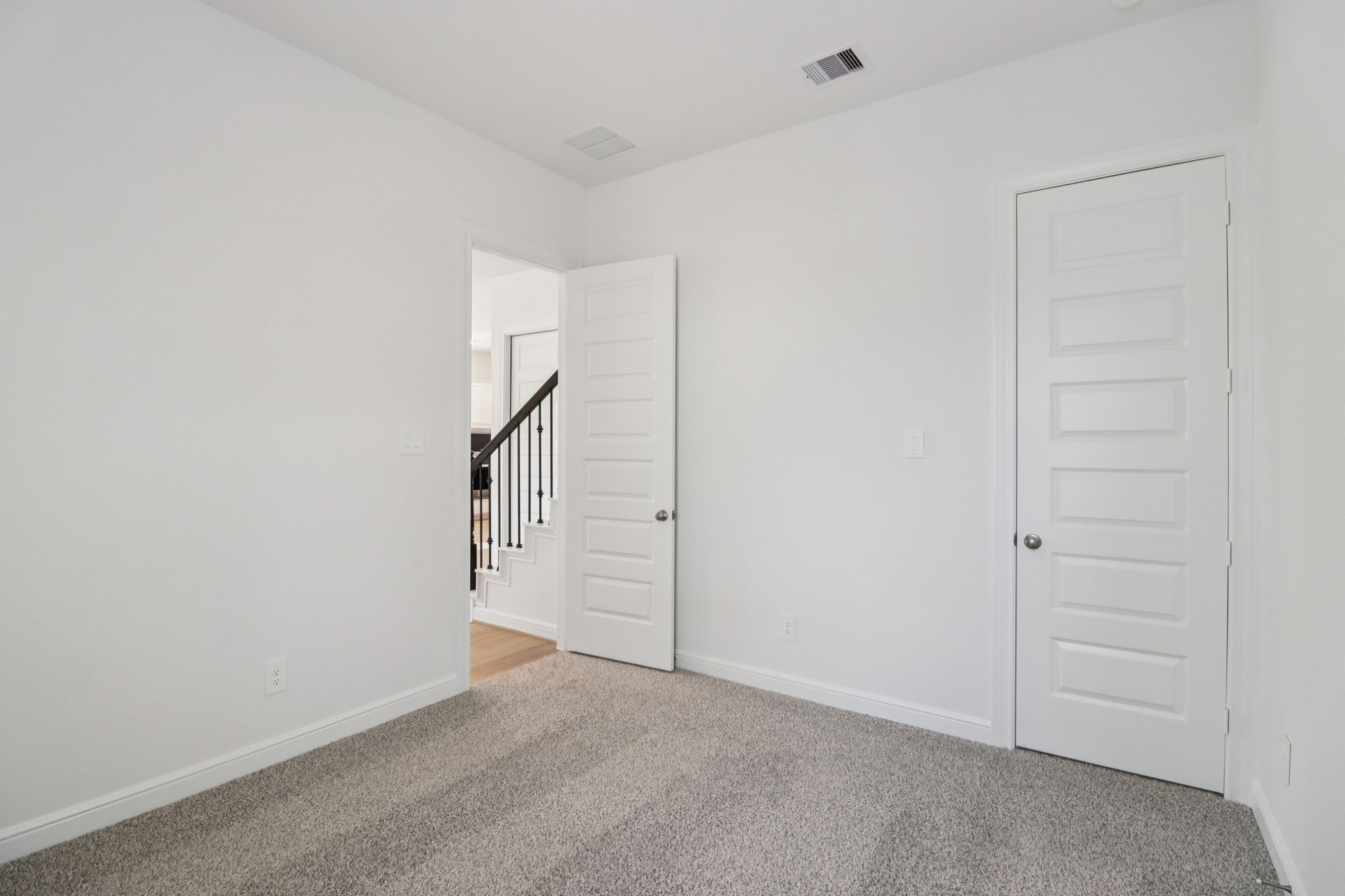 708 Topwater Trail Kemah, TX 77565 - Photo 18 of 43 a view of an empty room