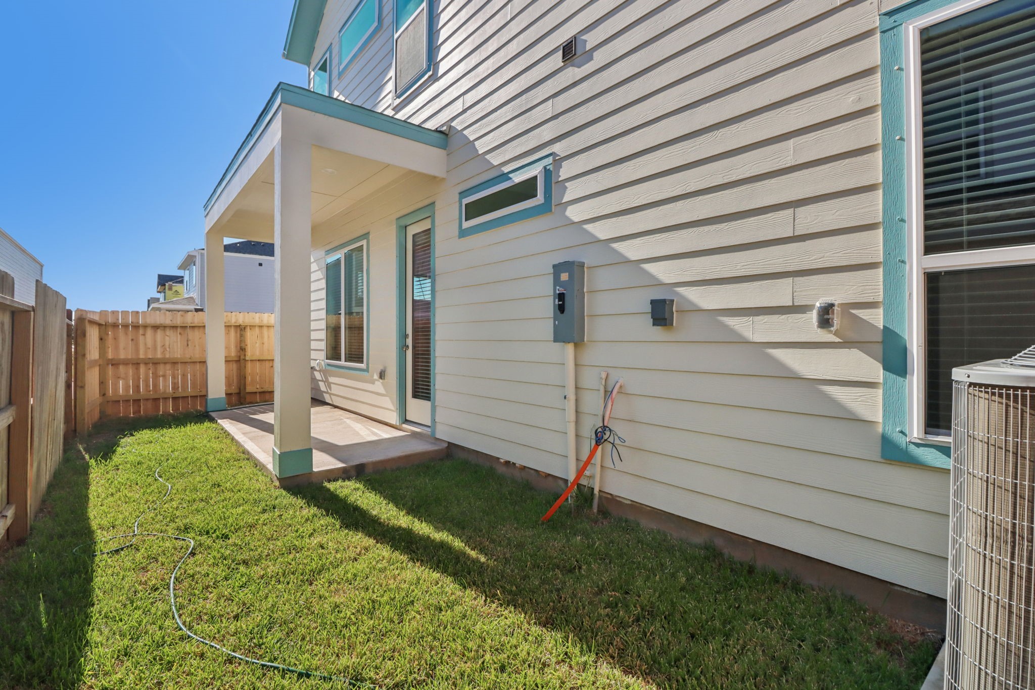 708 Topwater Trail Kemah, TX 77565 - Photo 41 of 43 a view of a back yard of the house