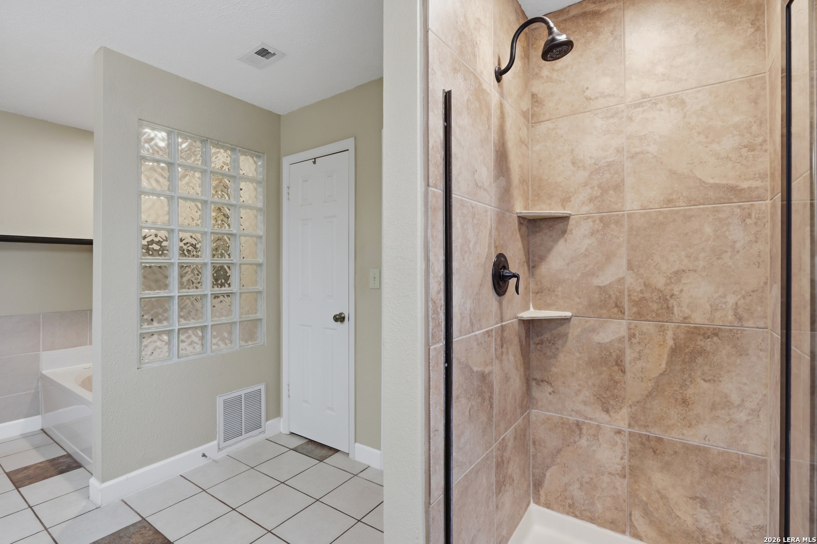 2143 Encanto Ridge San Antonio, TX 78230 - Photo 44 of 55