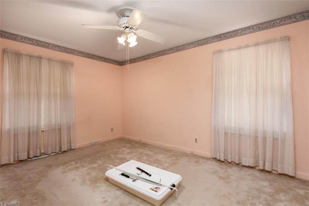 2575 Wallingford Road Northeast Winston-Salem, NC 27101 - Photo 12 of 20 Gallery Image 12