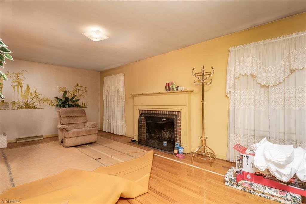 2575 Wallingford Road Northeast Winston-Salem, NC 27101 - Photo 5 of 20 Gallery Image 5