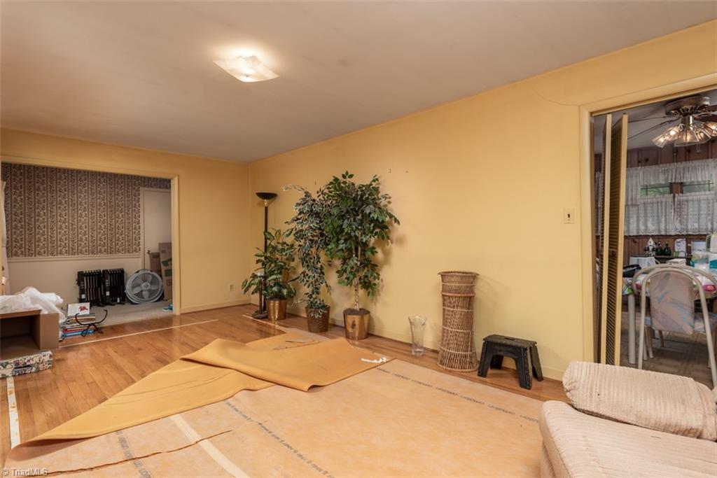 2575 Wallingford Road Northeast Winston-Salem, NC 27101 - Photo 6 of 20 Gallery Image 6