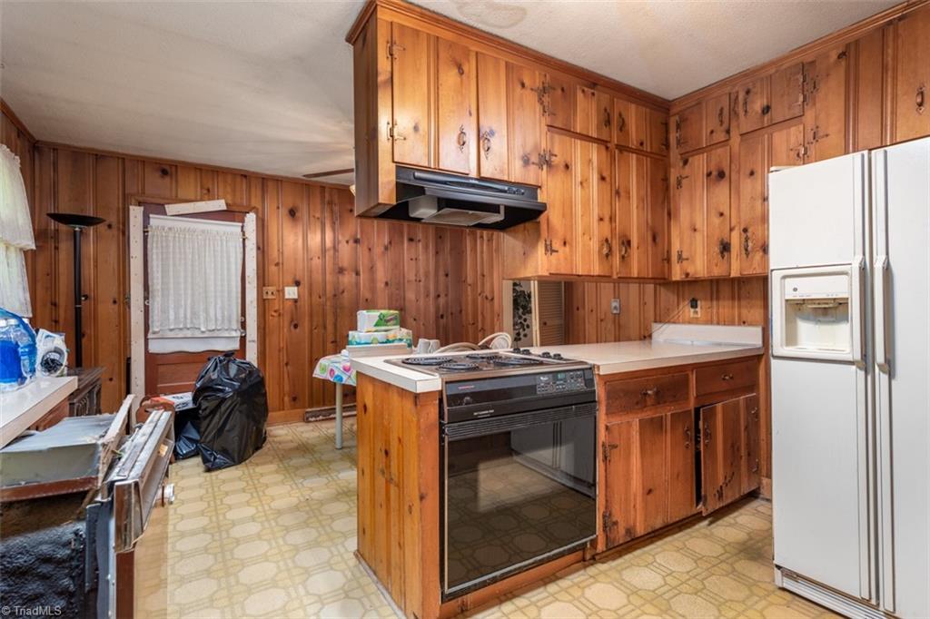 2575 Wallingford Road Northeast Winston-Salem, NC 27101 - Photo 8 of 20 Gallery Image 8