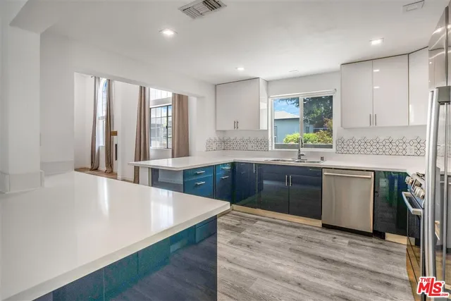 $1,675,000 | 2481 South Bundy Drive, Los Angeles, CA 90064