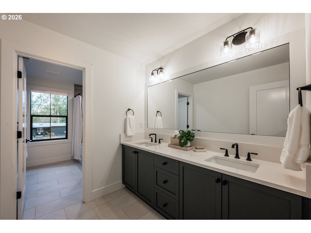 2764 Glenhaven Road Lake Oswego, OR 97034 - Photo 17 of 27 Bathroom