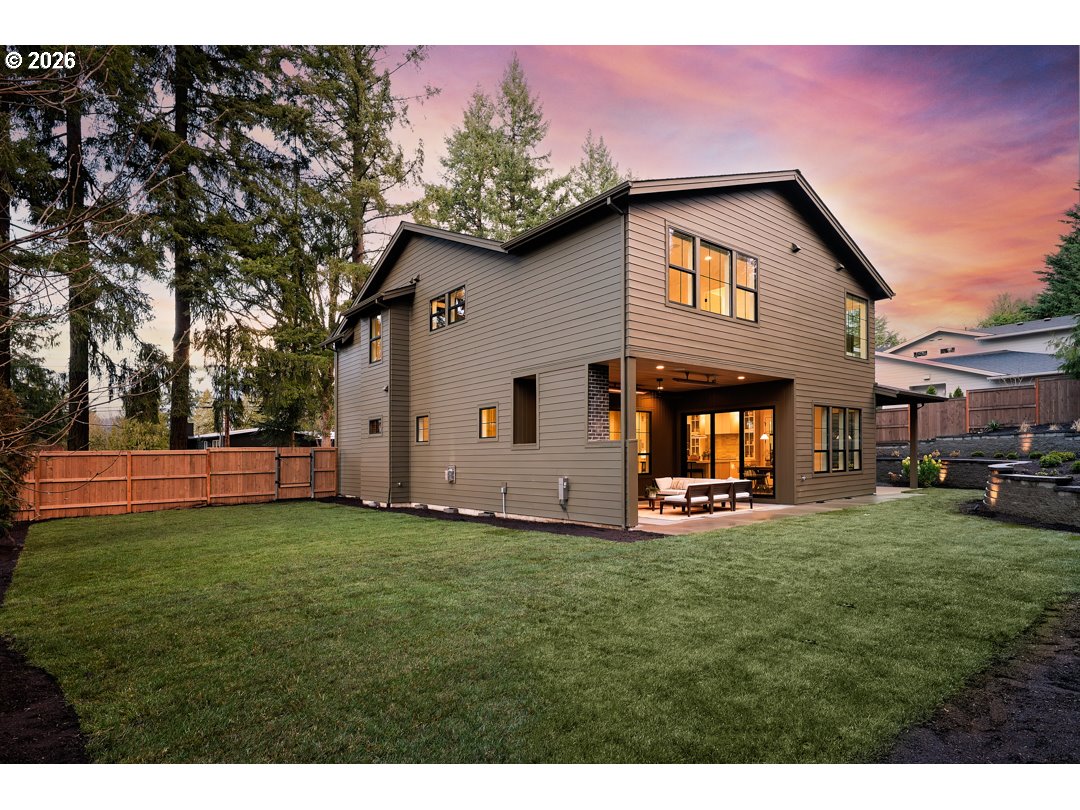 2764 Glenhaven Road Lake Oswego, OR 97034 - Photo 21 of 27 Yard