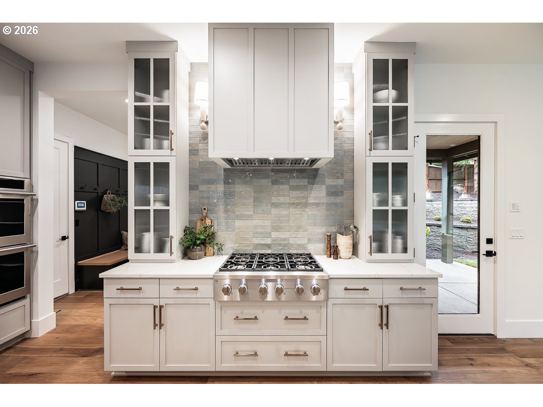 2764 Glenhaven Road Lake Oswego, OR 97034 - Photo 7 of 27 Kitchen